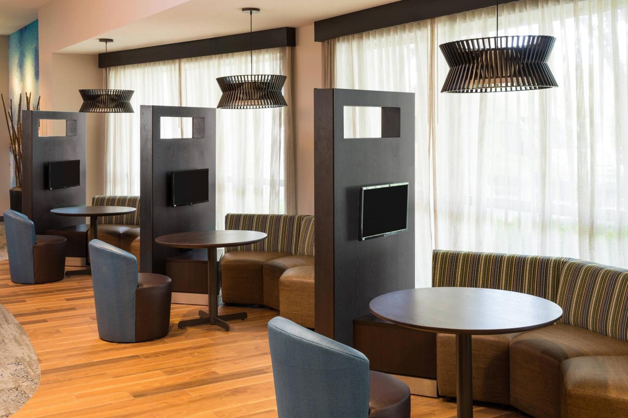 Courtyard By Marriott Fort Lauderdale Airport & Cruise Port Dania Beach Exteriör bild