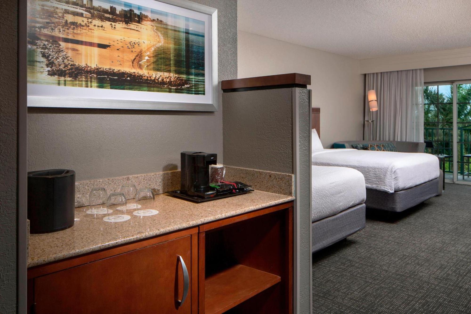 Courtyard By Marriott Fort Lauderdale Airport & Cruise Port Dania Beach Exteriör bild