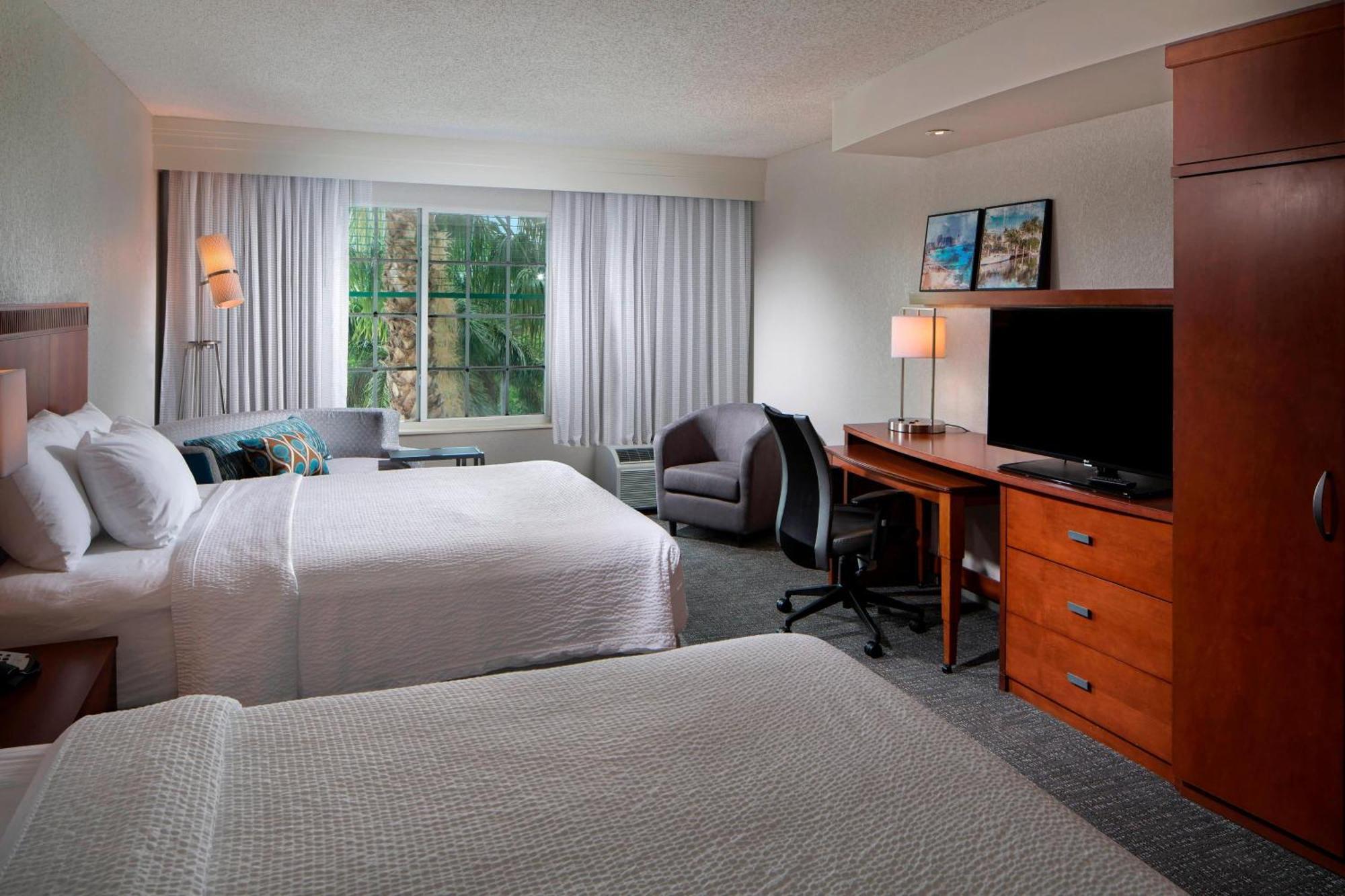 Courtyard By Marriott Fort Lauderdale Airport & Cruise Port Dania Beach Exteriör bild